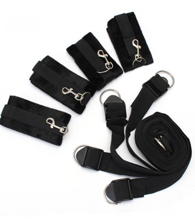 Black plush bed bandage couple flirting sex toys 